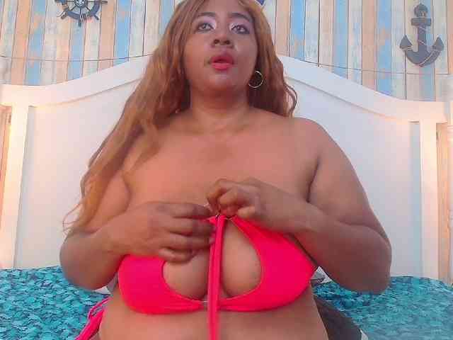 KiaraDiaz