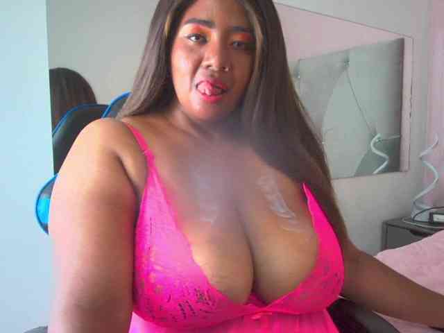 KiaraDiaz webcam