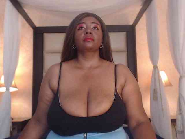 KiaraDiaz