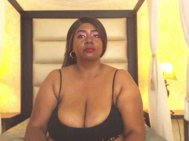 KiaraDiaz webcam