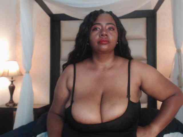 KiaraDiaz