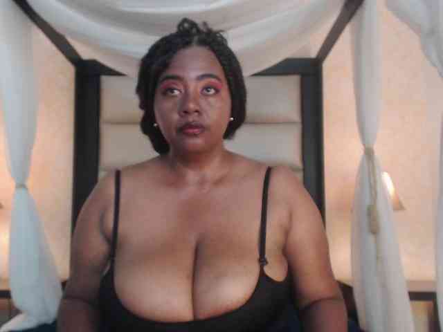 KiaraDiaz
