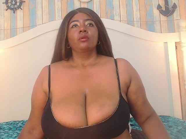 KiaraDiaz webcam