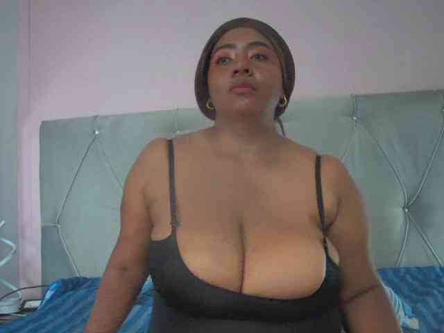 KiaraDiaz webcam