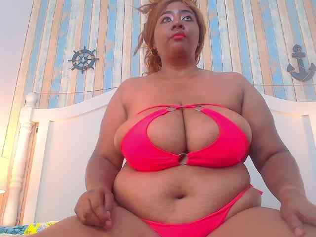 KiaraDiaz