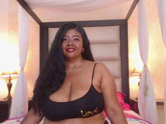 KiaraDiaz KiaraDiaz