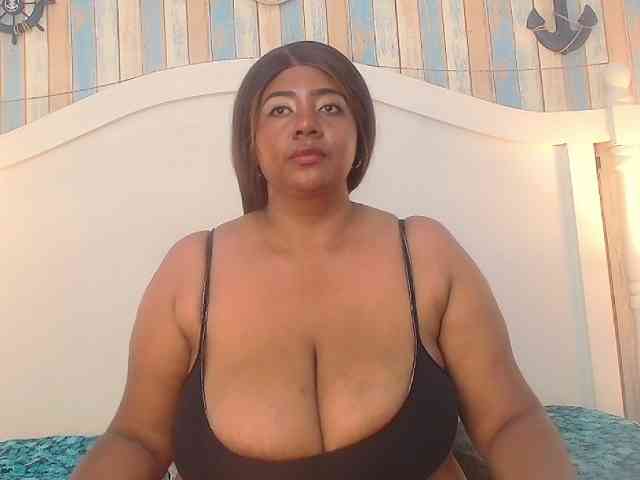 KiaraDiaz webcam