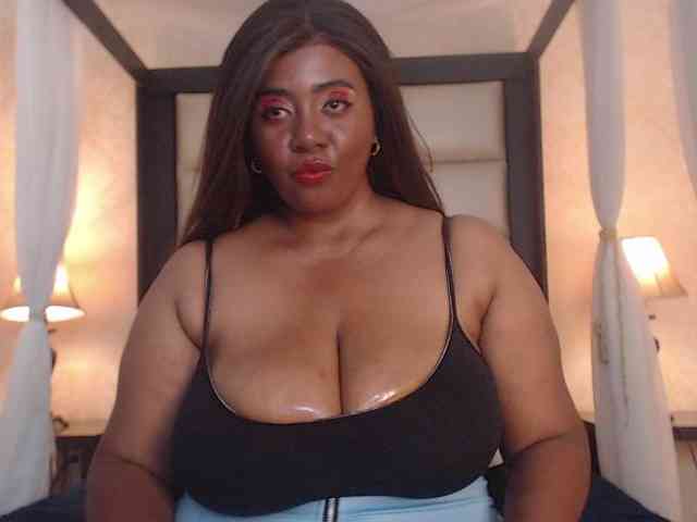 KiaraDiaz