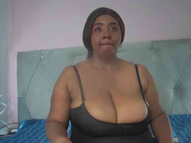 KiaraDiaz