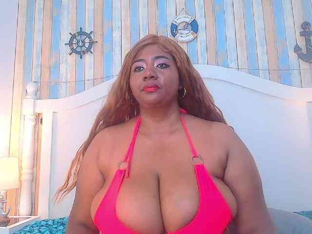 KiaraDiaz webcam