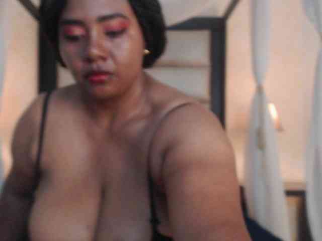 KiaraDiaz