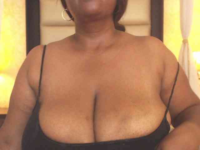 KiaraDiaz webcam