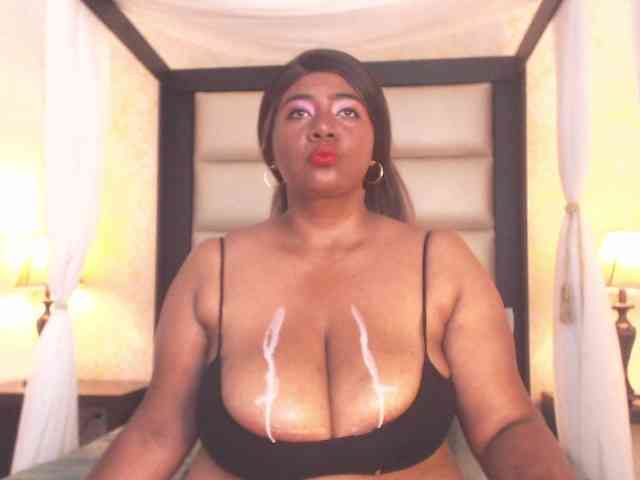 KiaraDiaz webcam