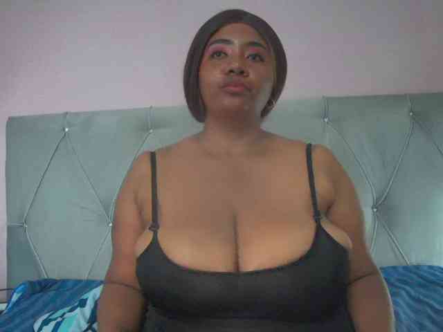 KiaraDiaz webcam