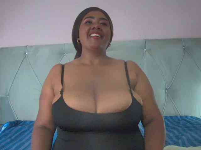 KiaraDiaz webcam