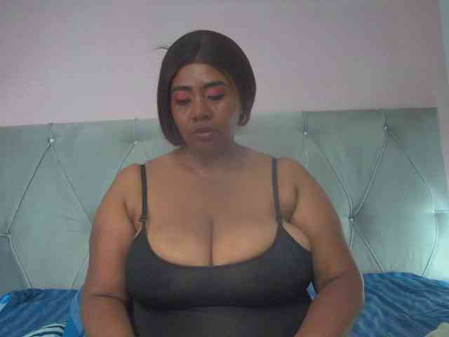 KiaraDiaz