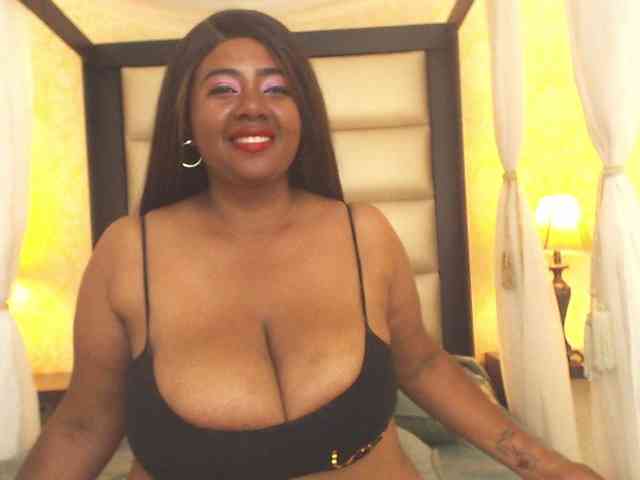KiaraDiaz webcam