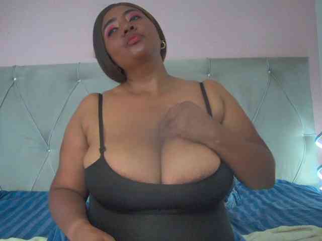 KiaraDiaz webcam