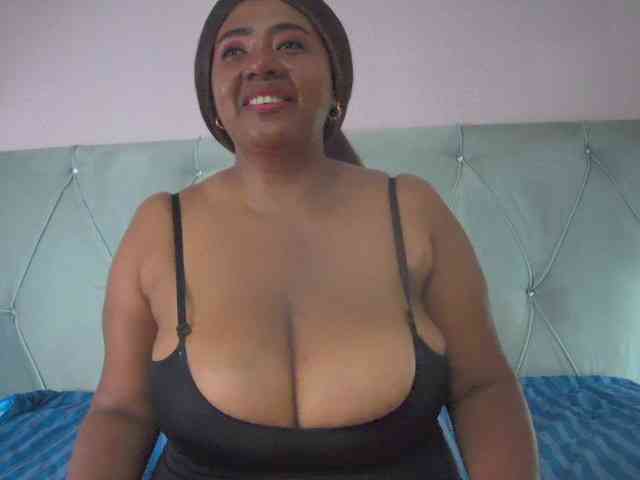 KiaraDiaz webcam
