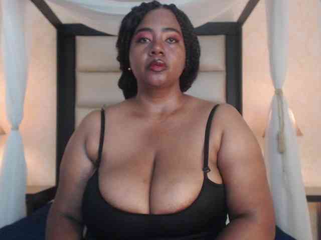 KiaraDiaz