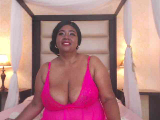 KiaraDiaz