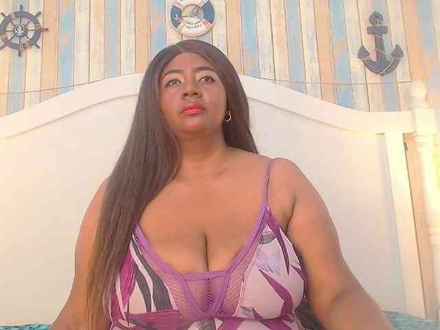 KiaraDiaz webcam