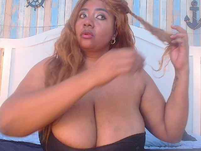 KiaraDiaz