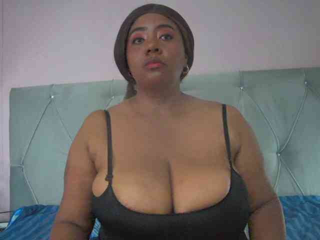 KiaraDiaz webcam