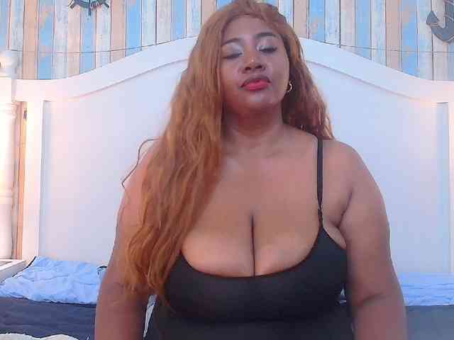 KiaraDiaz