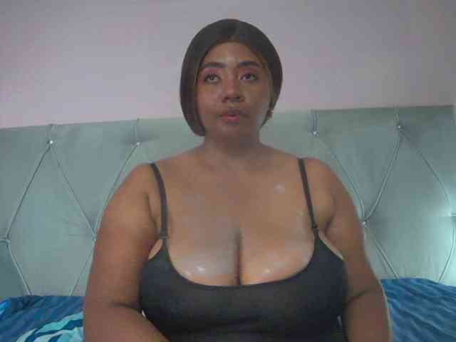 KiaraDiaz webcam
