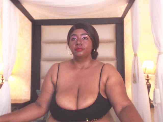 KiaraDiaz webcam