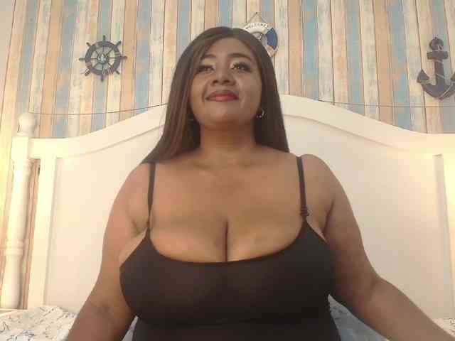 KiaraDiaz