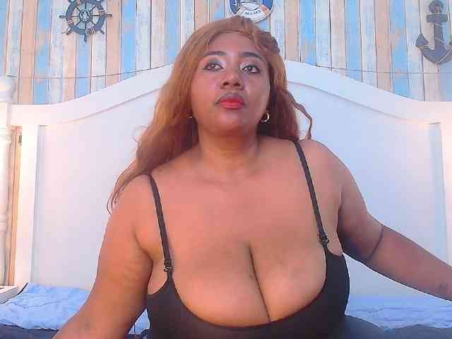 KiaraDiaz