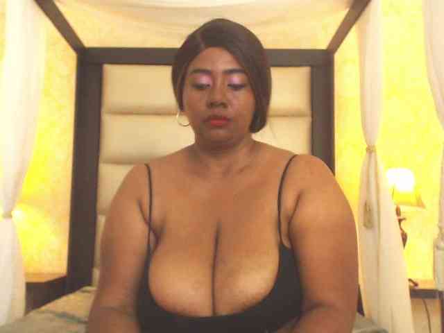 KiaraDiaz webcam