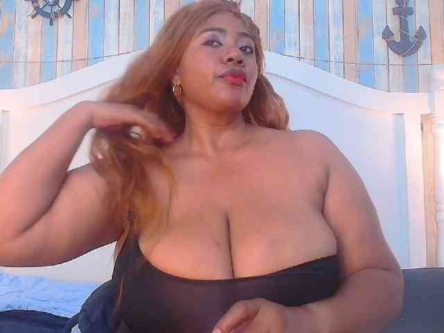 KiaraDiaz