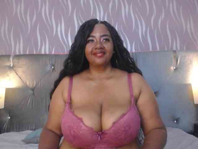 KiaraDiaz