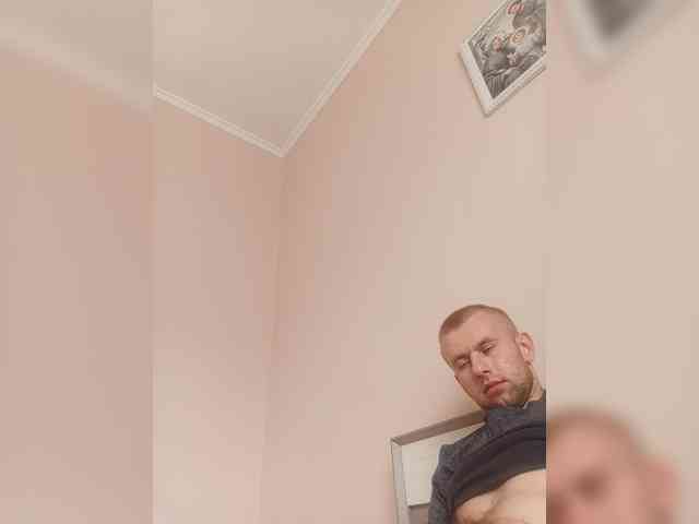 Roman0104a1 Live Webcam on BongaCams