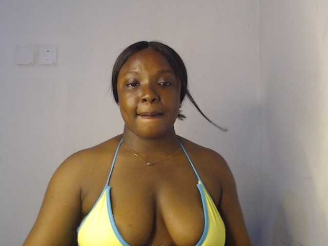 nastyapril, en vivo ahora en BongaCams