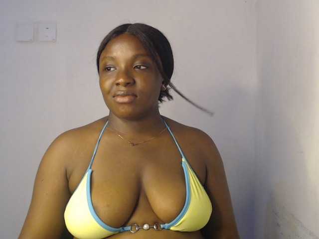 nastyapril, en directo ahora en BongaCams