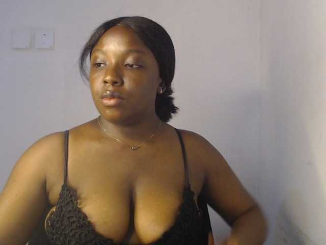 nastyapril, en vivo ahora en BongaCams