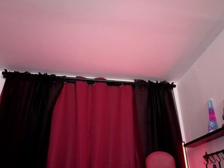 ElowenHalley Porn Show