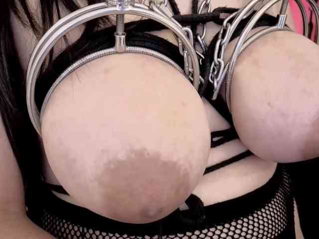 ElowenHalley webcam