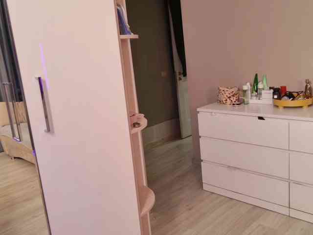 -luxurybarbie- webcam