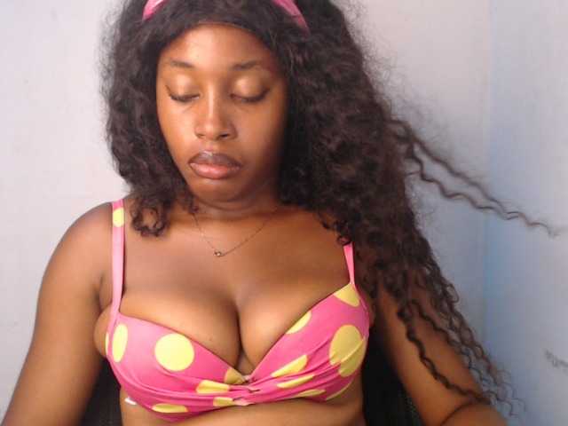 Nastygem live cam on BongaCams
