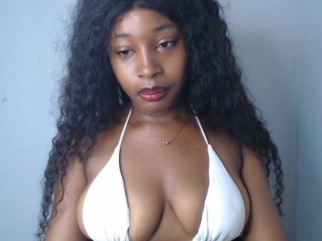 Nastygem live cam on BongaCams