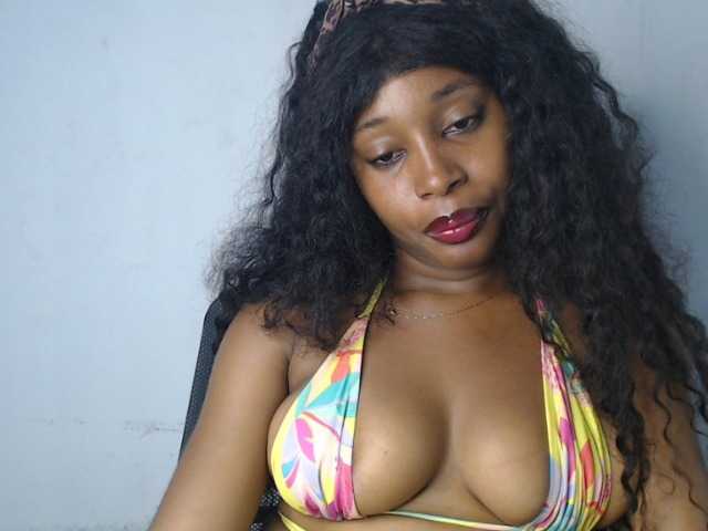 Nastygem live cam on BongaCams
