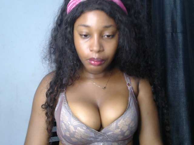 Nastygem live cam on BongaCams