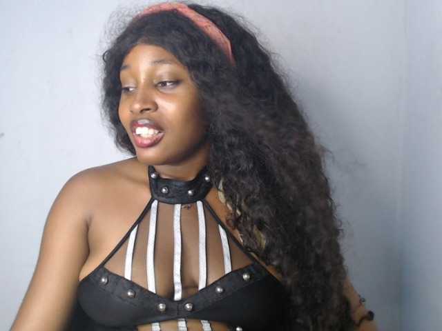 Nastygem live cam on BongaCams