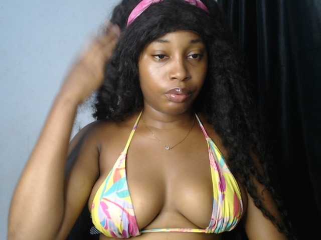 Nastygem live cam on BongaCams