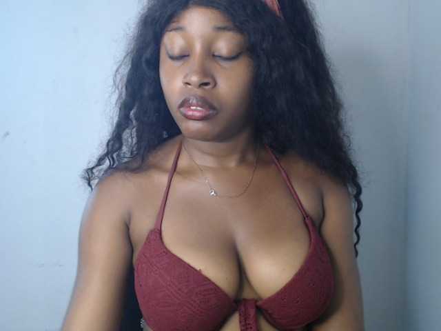 Nastygem live cam on BongaCams